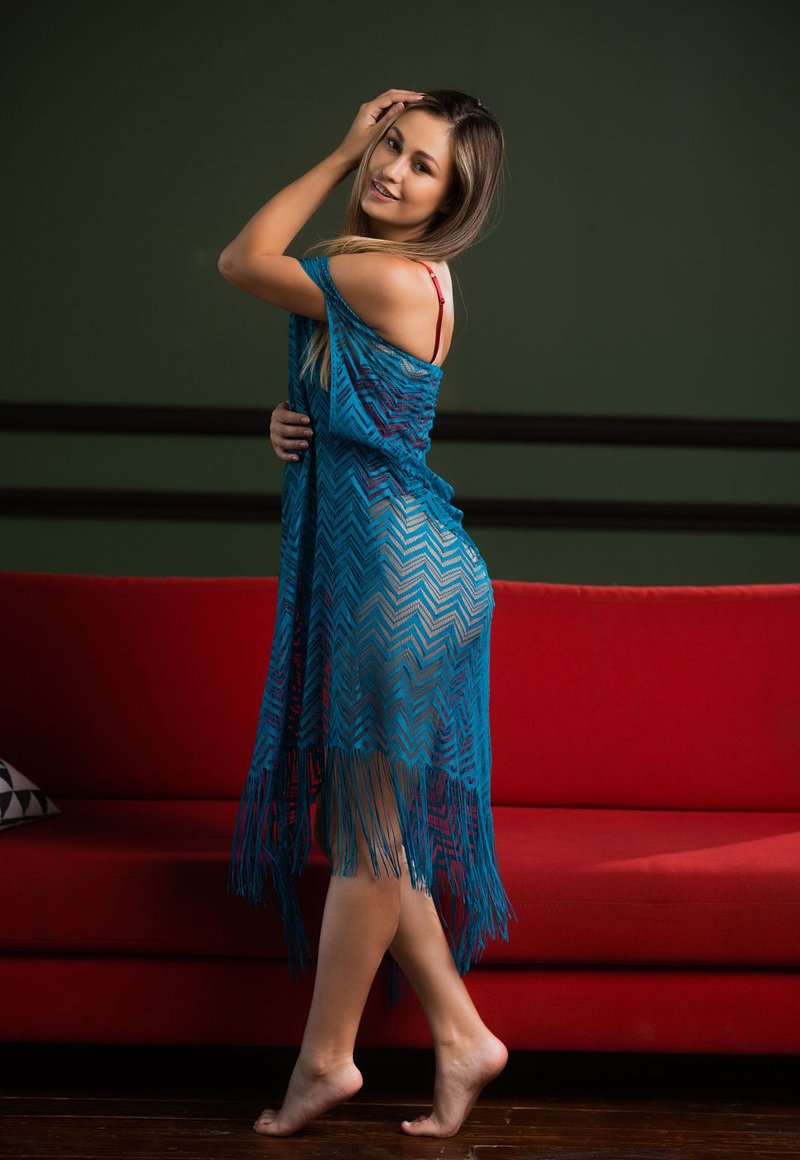 Нина, 20